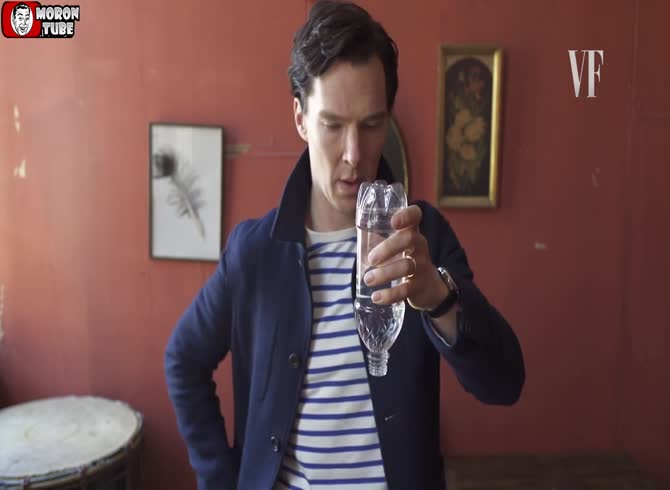 Video :Is this a science experiment or a magic trick